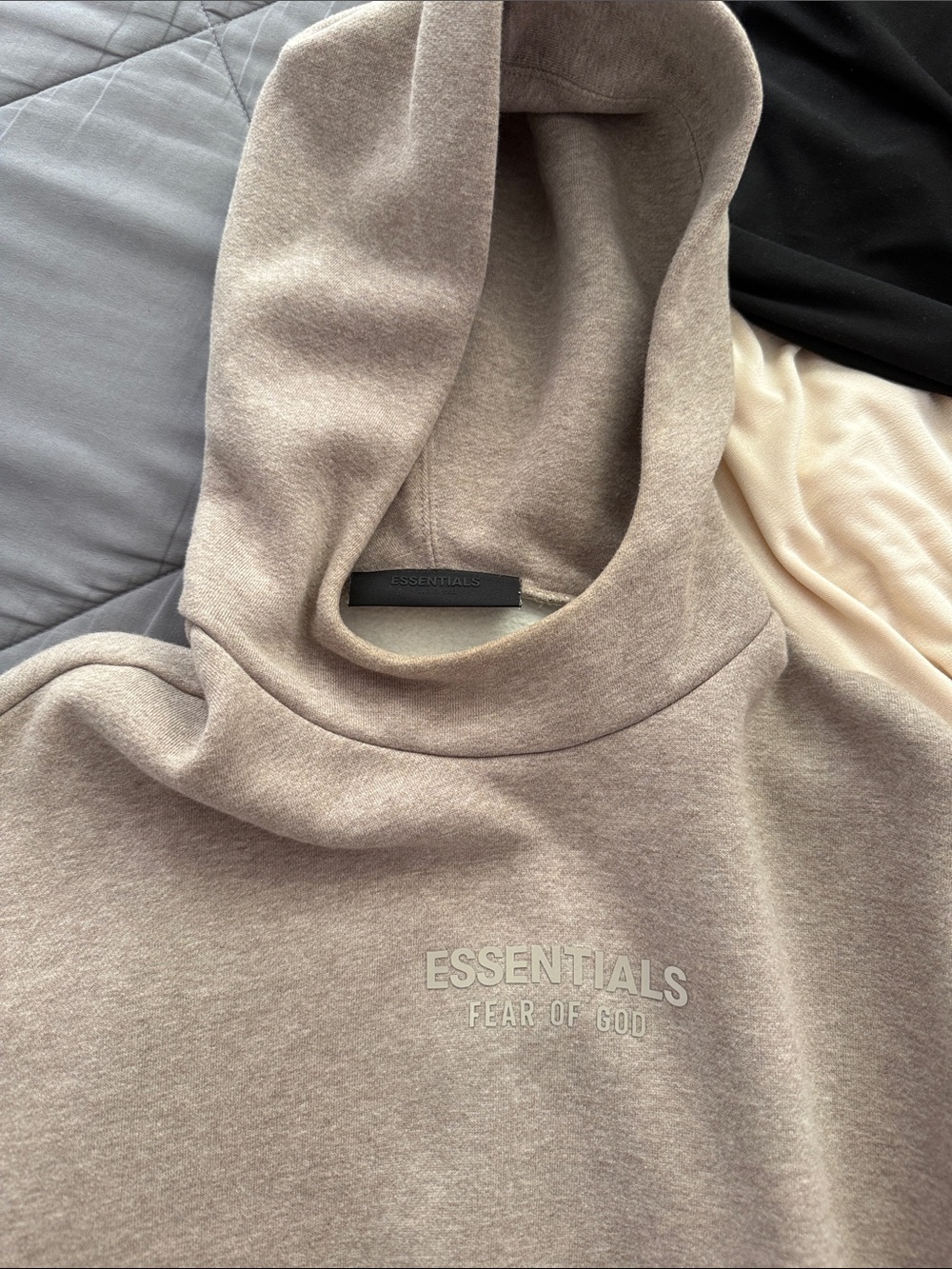 Men Sweater Subcategory Identification - Picture 2 of 3